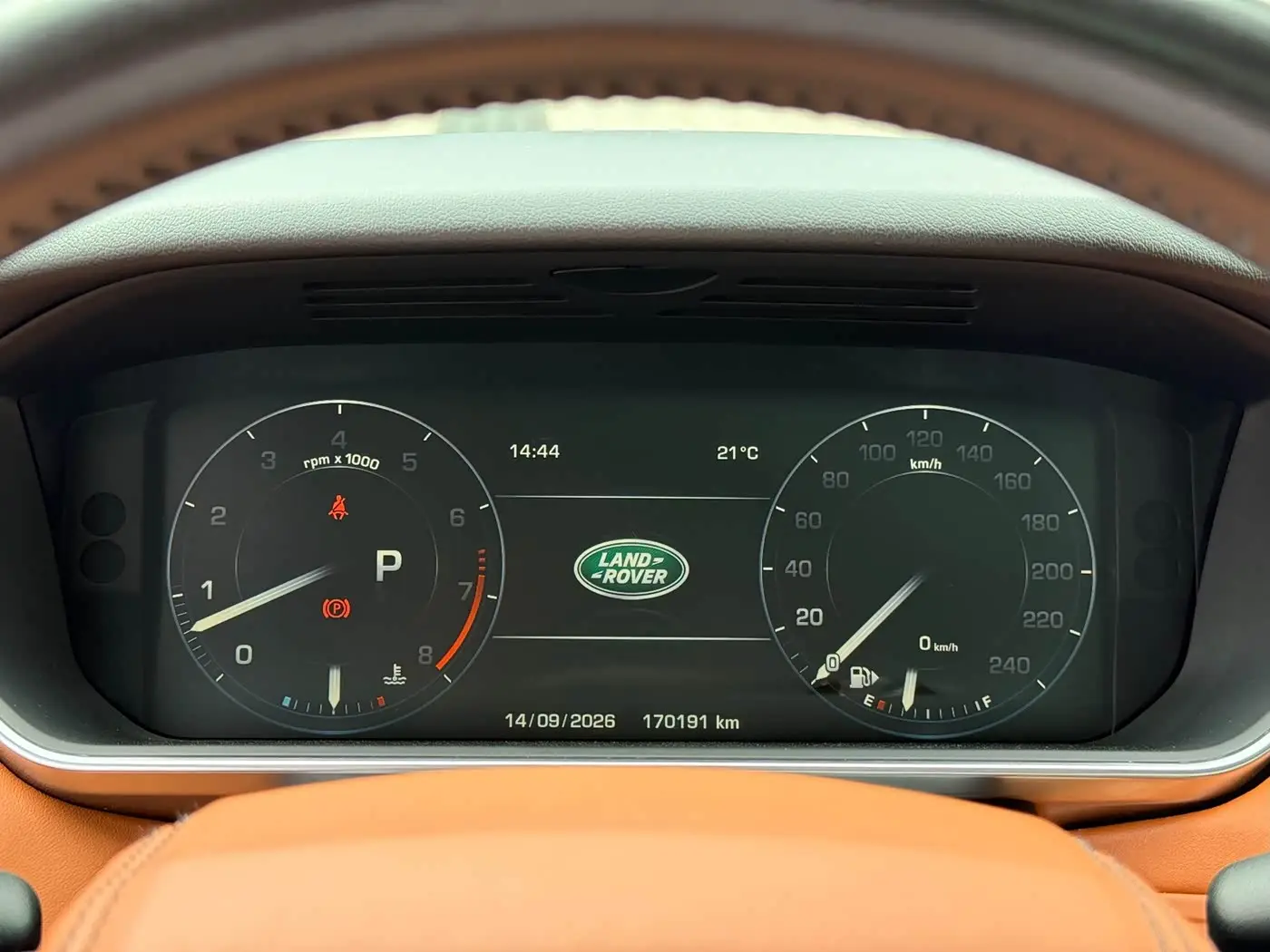 Land Rover Range Rover Sport 2015 — Şəkil 14/20