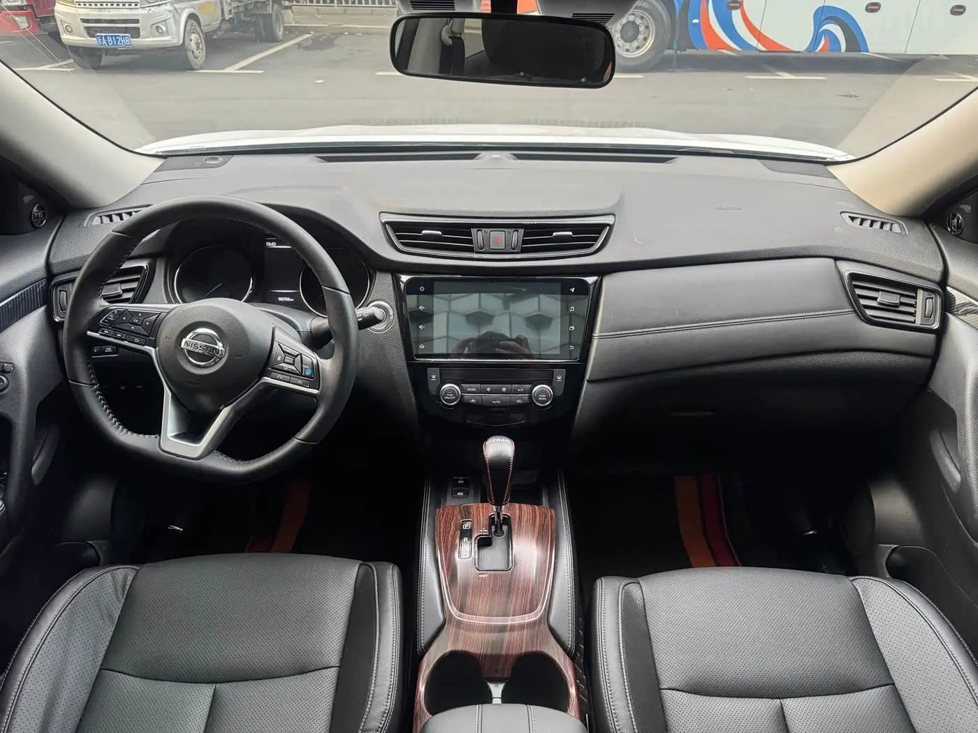Nissan X-Trail 2021 — Şəkil 6/17