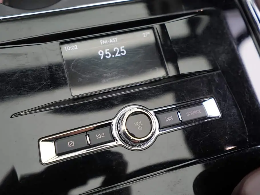 Lincoln Navigator 2022 — Photo 19/20