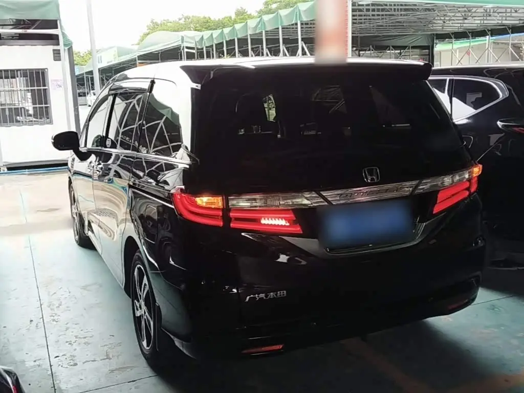 Honda Odyssey 2018 — Şəkil 5/20