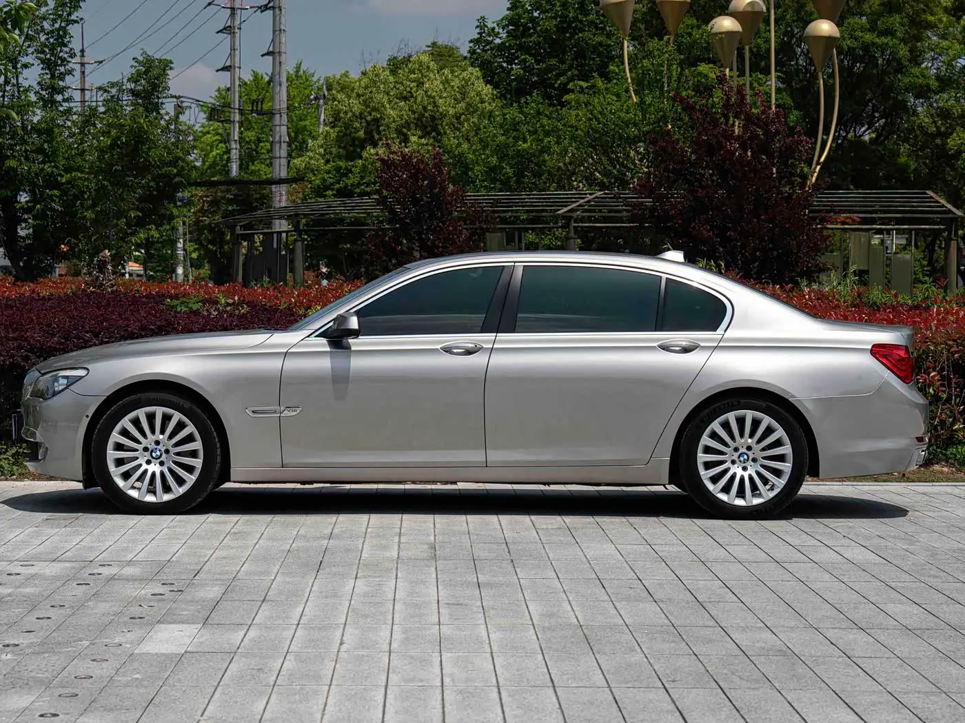 BMW 7 Series 2012 — Photo 4/20