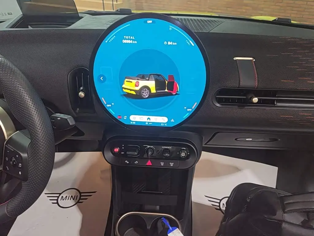 MINI MINI 2025 — Photo 13/20