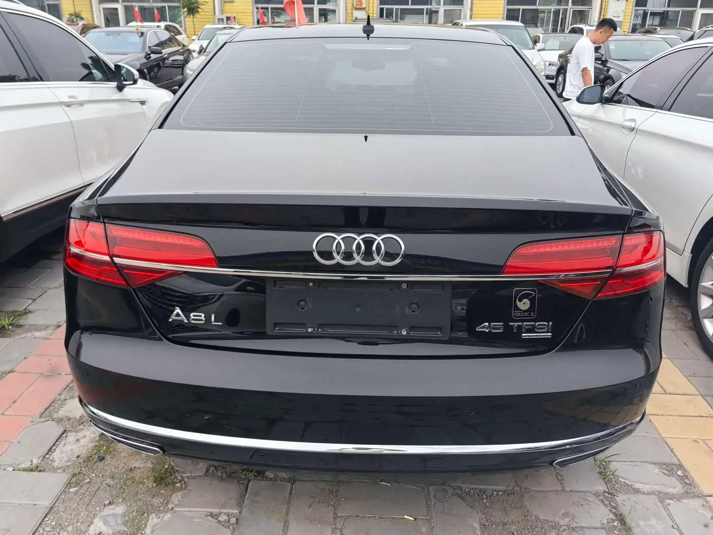 Audi A8 2016 — Photo 7/20