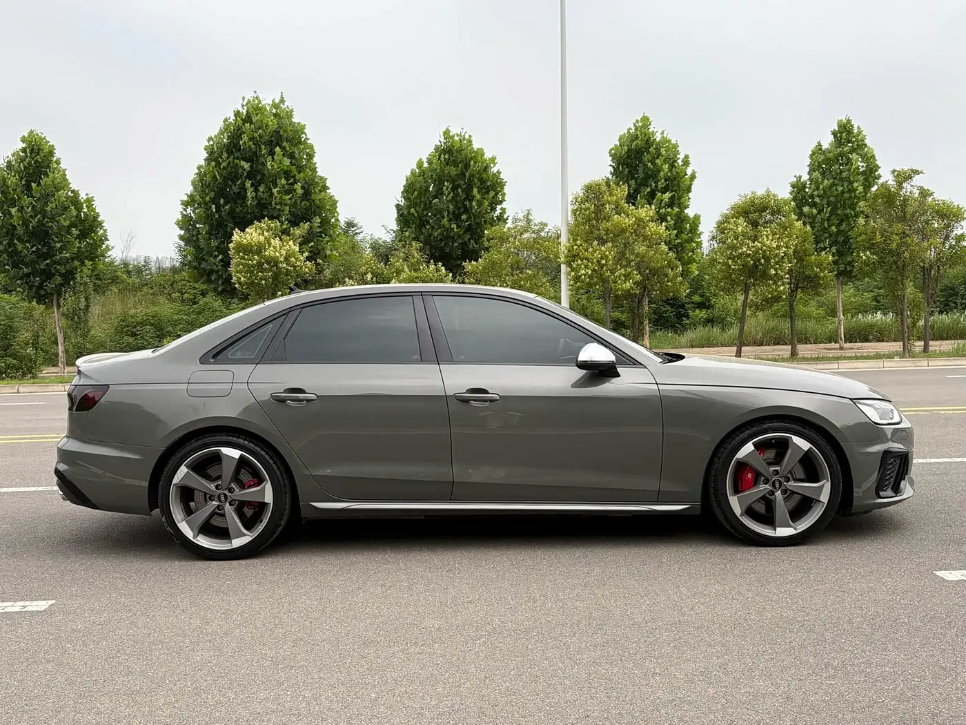 Audi S4 2023 — Photo 4/17