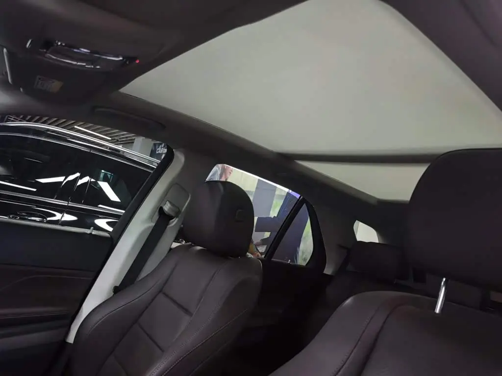 Mercedes-Benz GLE 2021 — Photo 13/17