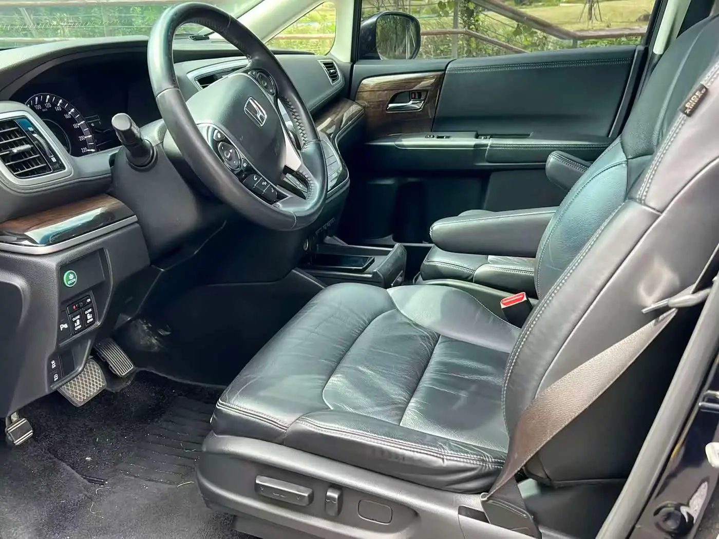 Honda Odyssey 2018 — Photo 10/16