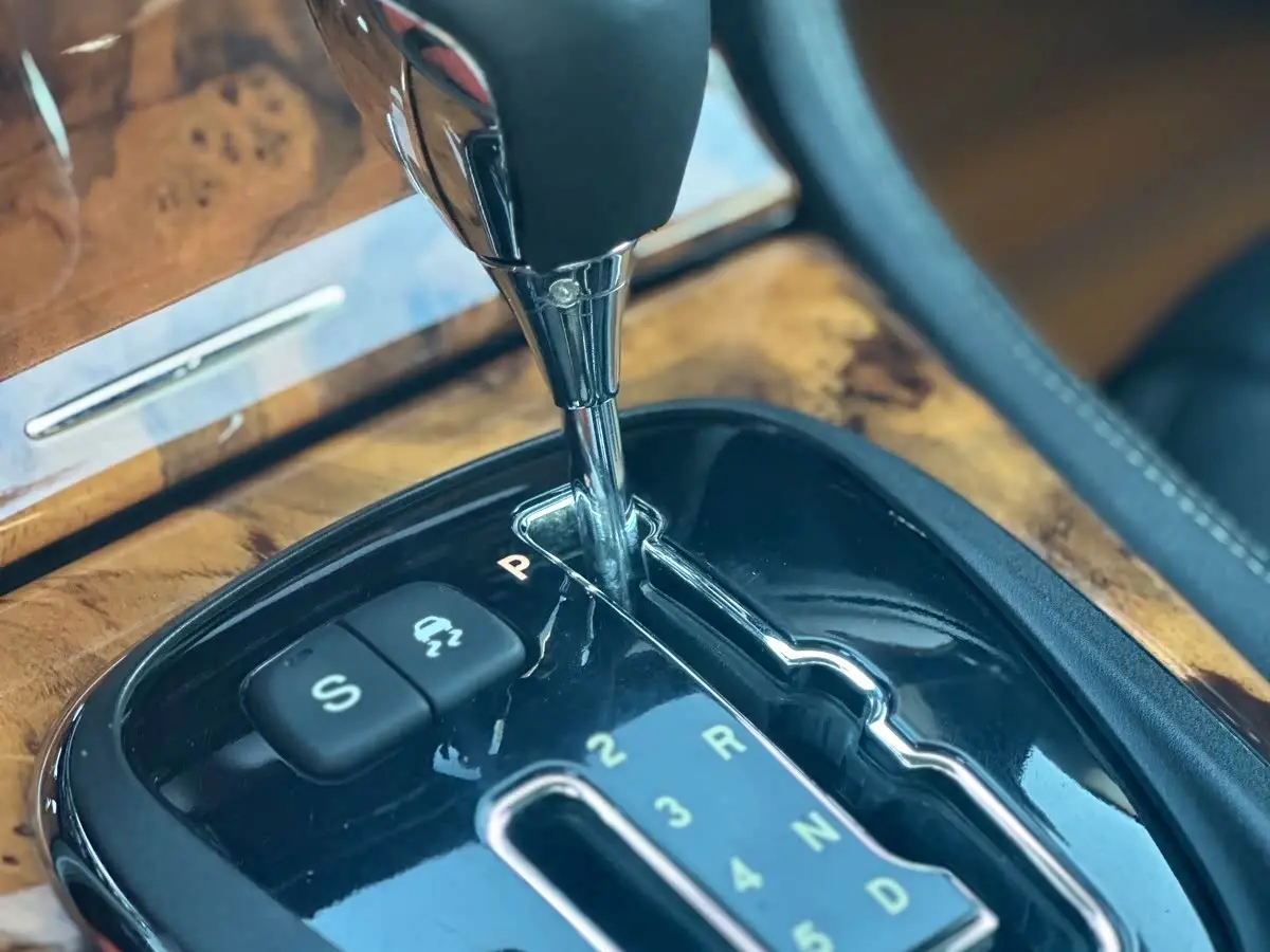 Jaguar XJ 2008 — Şəkil 19/19