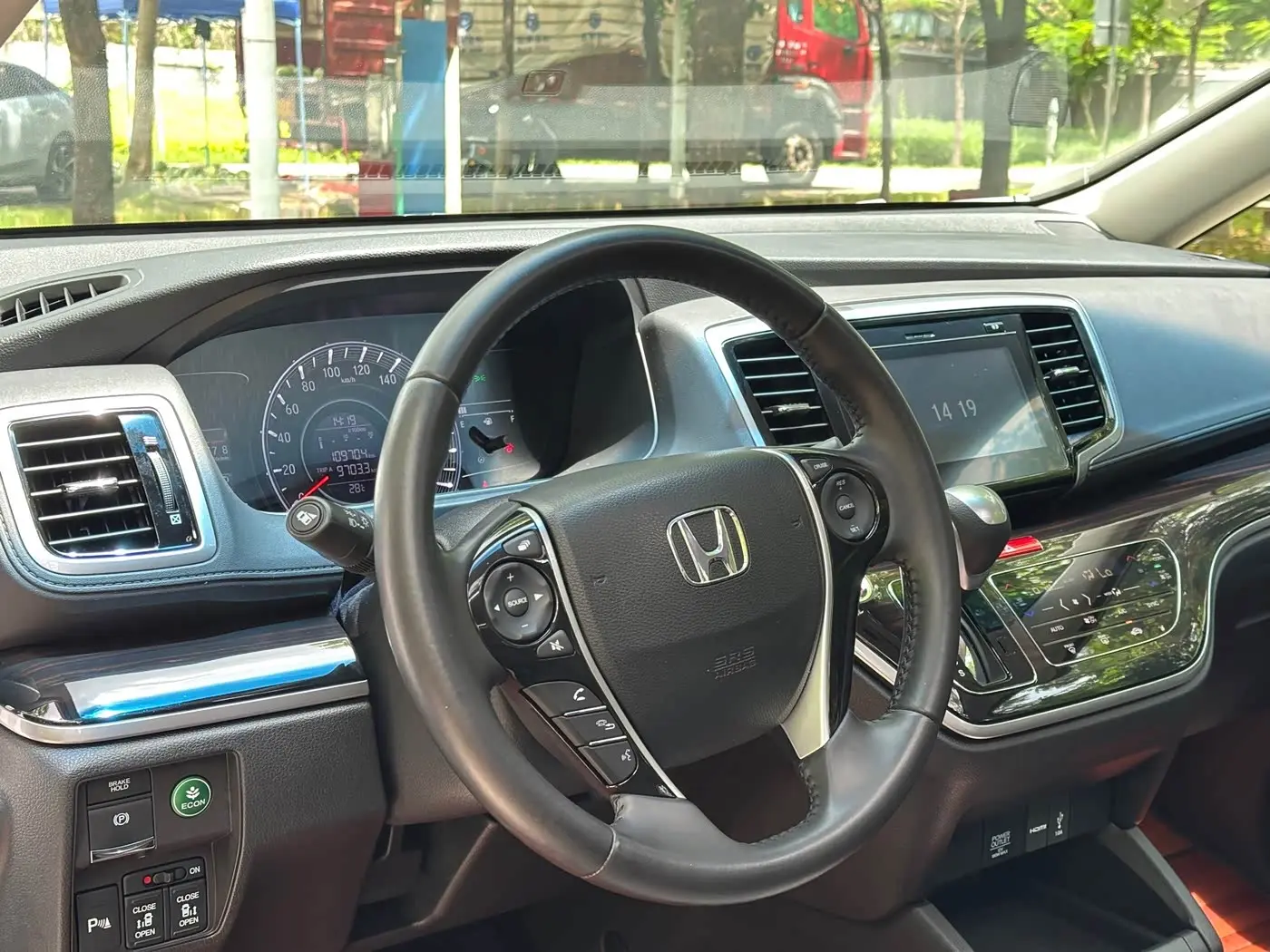 Honda Odyssey 2019 — Photo 19/20