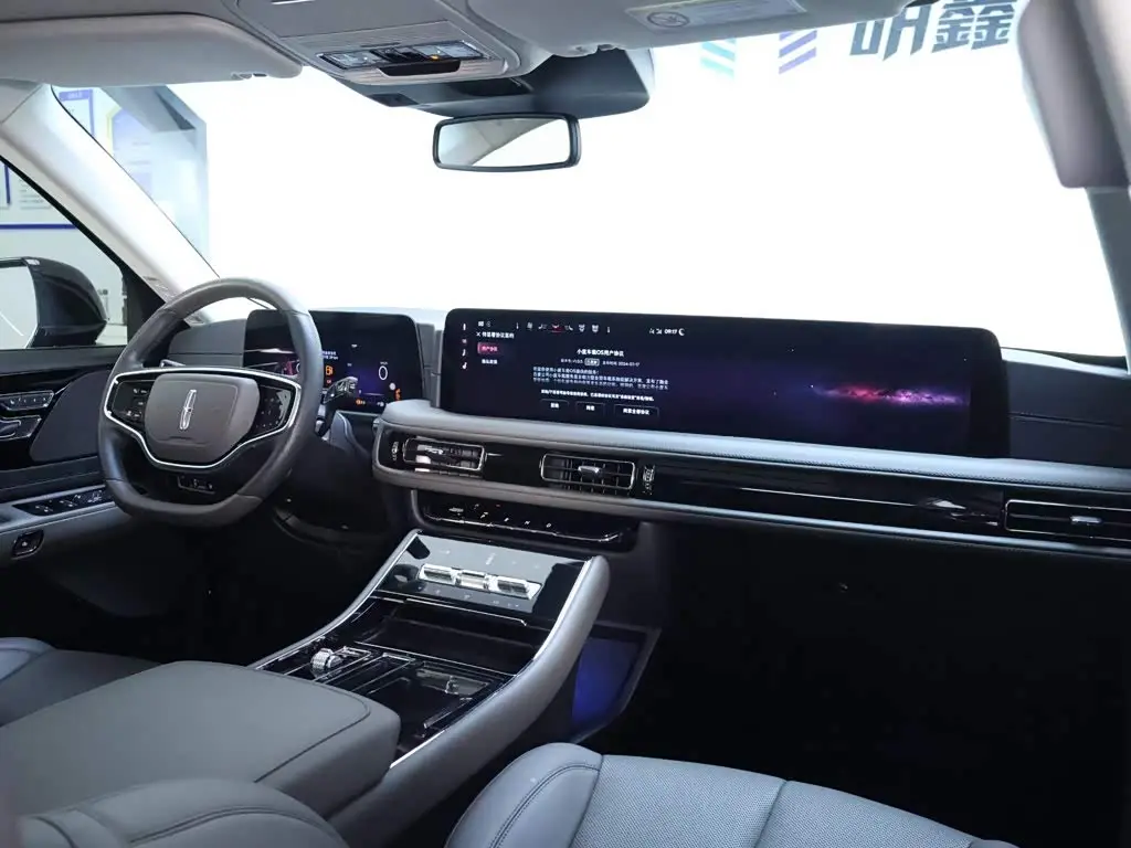Lincoln Aviator 2024 — Photo 20/20
