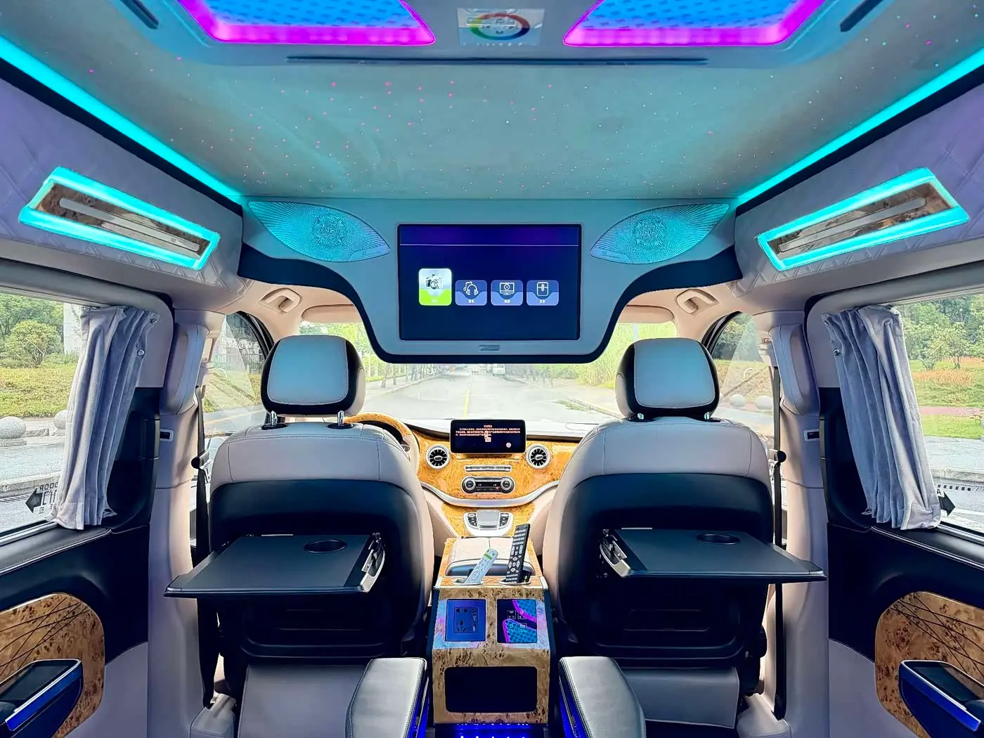 Mercedes-Benz Vito 2021 — Photo 12/19