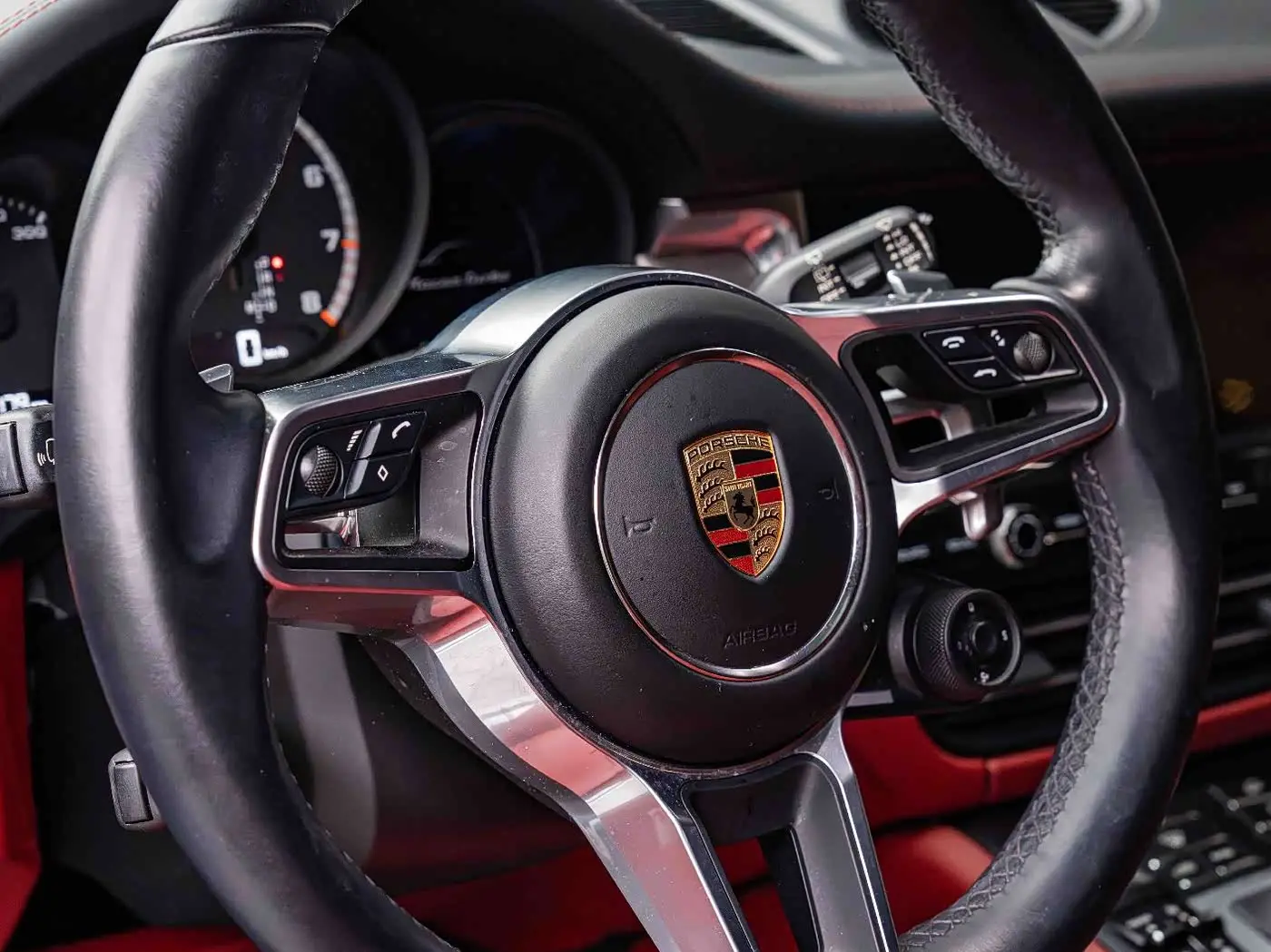 Porsche Macan 2022 — Photo 13/20