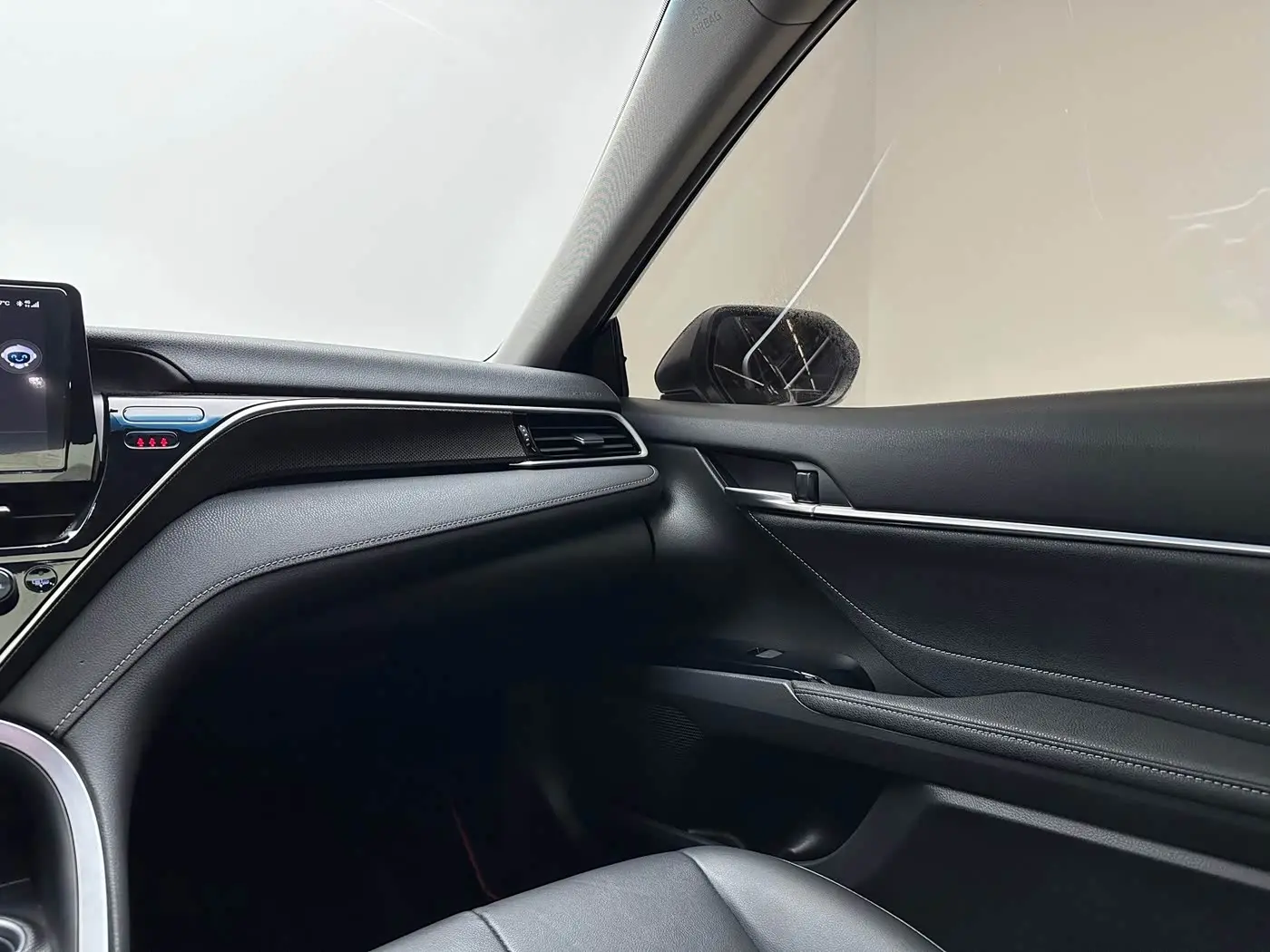 Toyota Camry 2022 — Photo 15/20