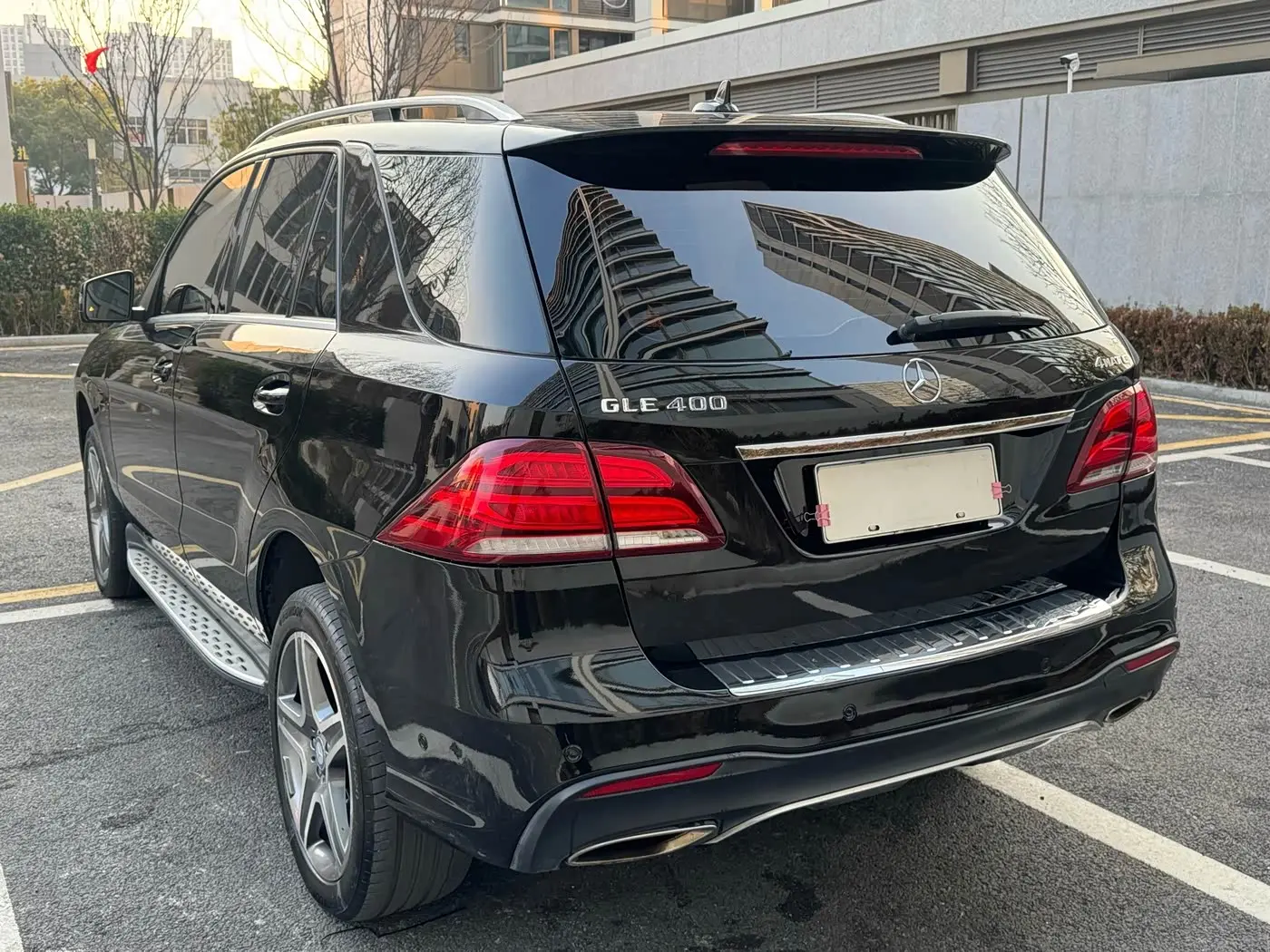 Mercedes-Benz GLE 2017 — Photo 6/20