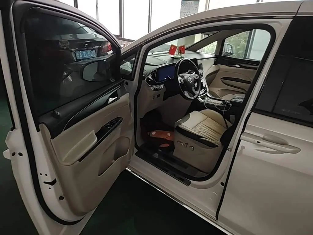 Buick GL8 2021 — Şəkil 16/20