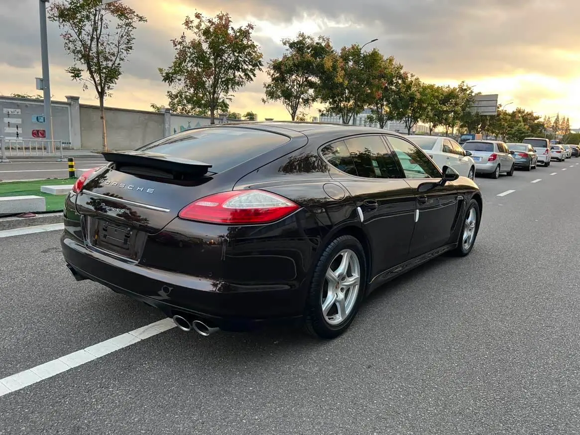 Porsche Panamera 2012 — Photo 13/18