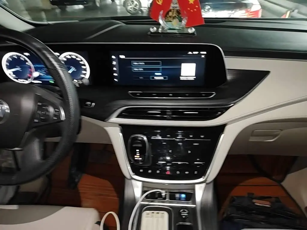 Buick GL8 2021 — Şəkil 13/20