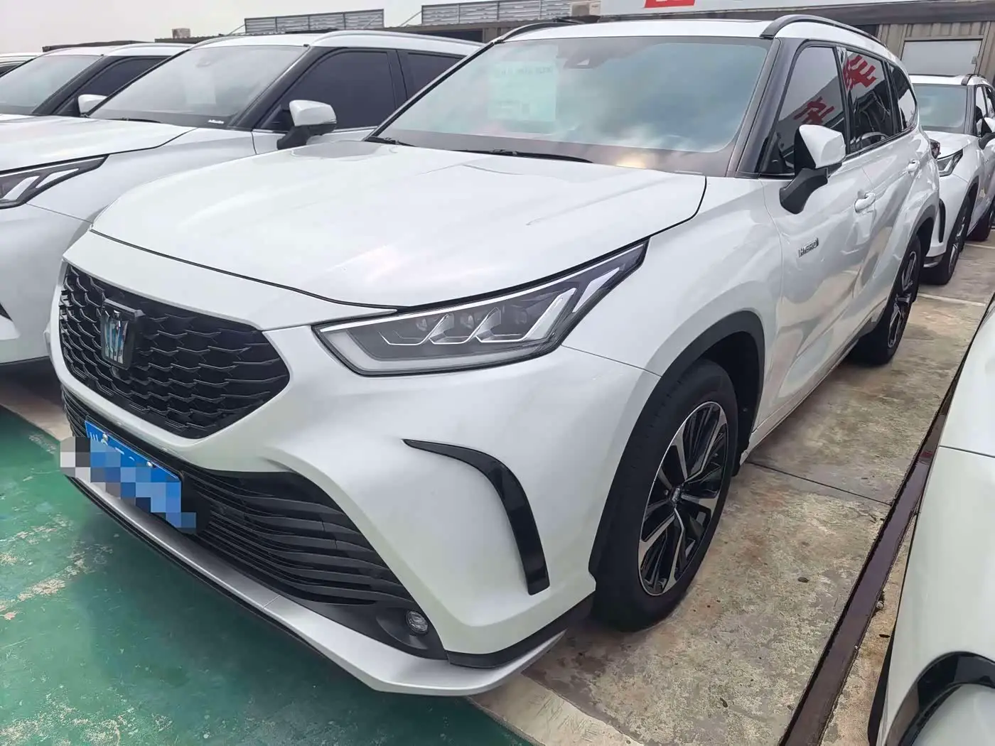 Toyota Crown Kluger, 2023