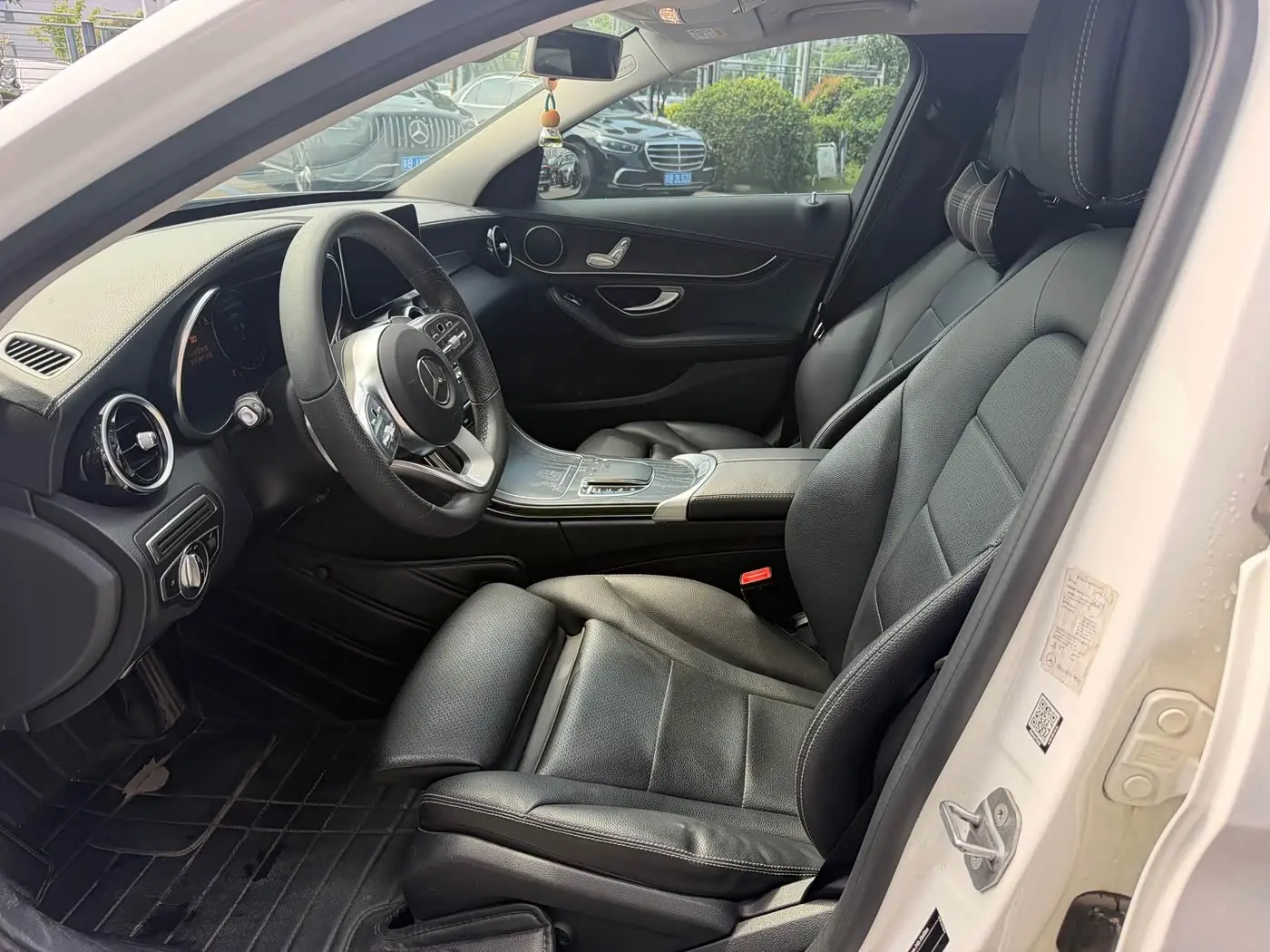 Mercedes-Benz C-Class 2020 — Photo 9/20