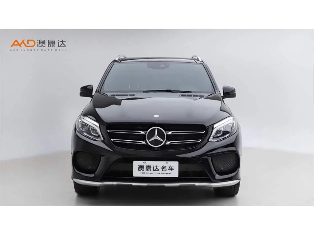 Mercedes-Benz GLE 2016 — Photo 2/10