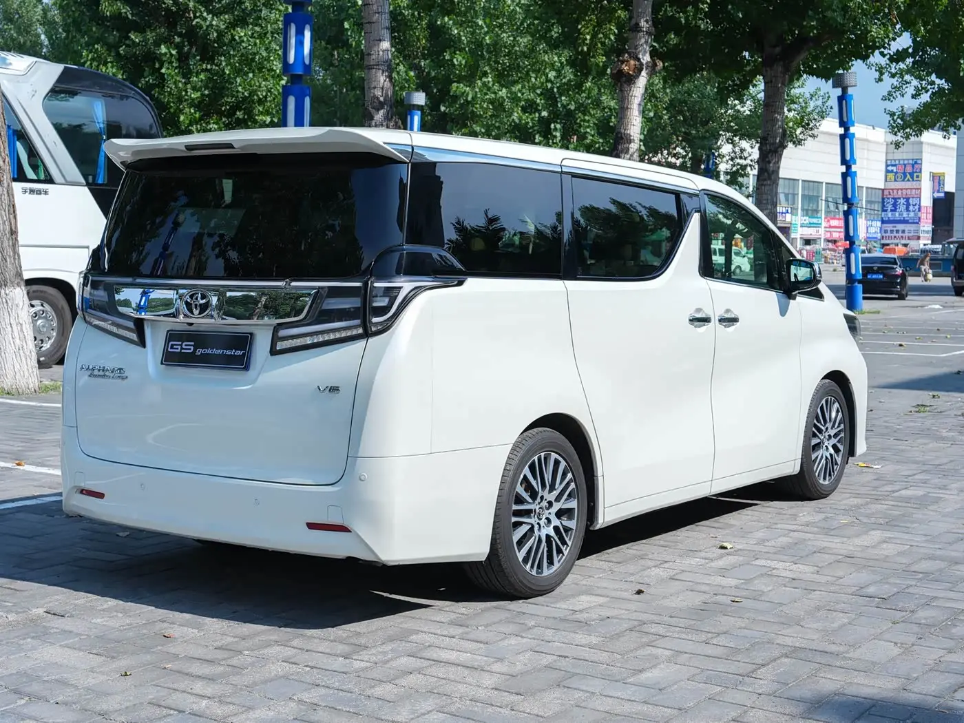Toyota Alphard 2017 — ფოტო 5/20