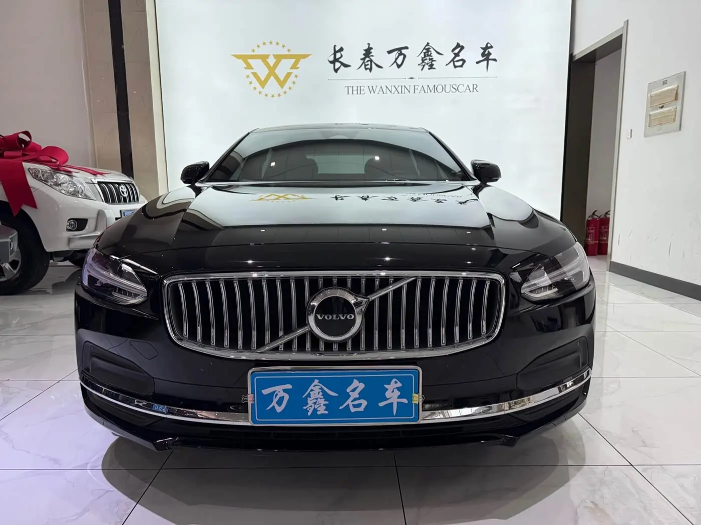 Volvo S90 2024 — Photo 2/20