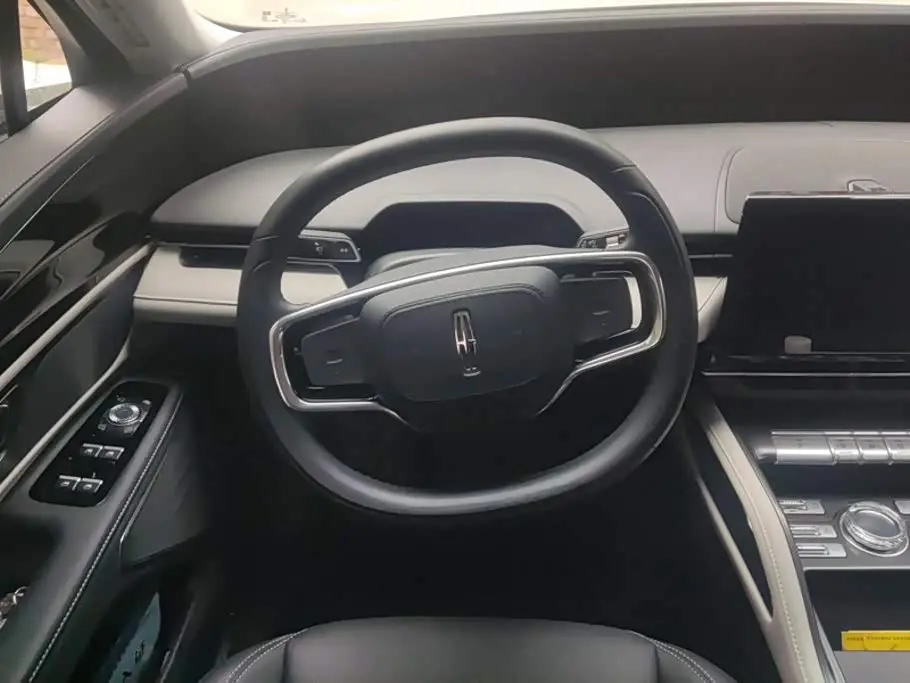 Lincoln Nautilus 2026 — Photo 15/16