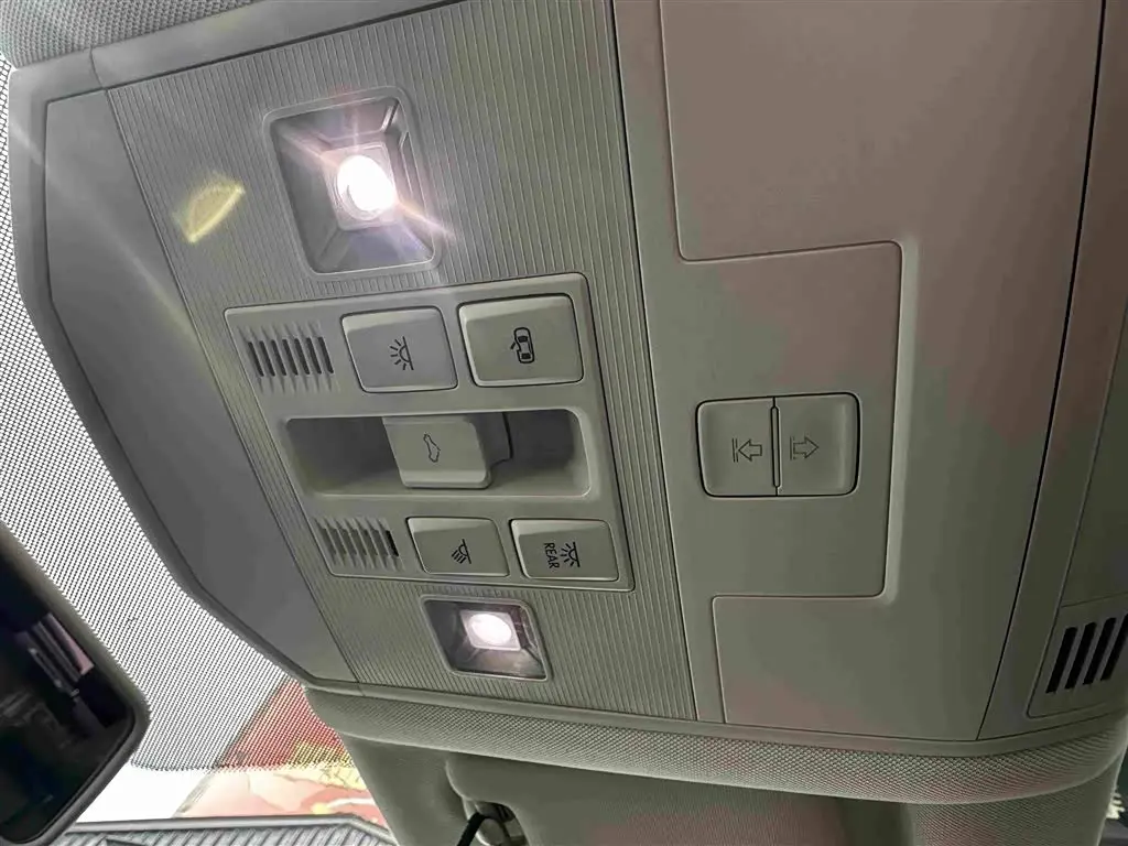 Volkswagen T-ROC 2022 — Photo 15/18