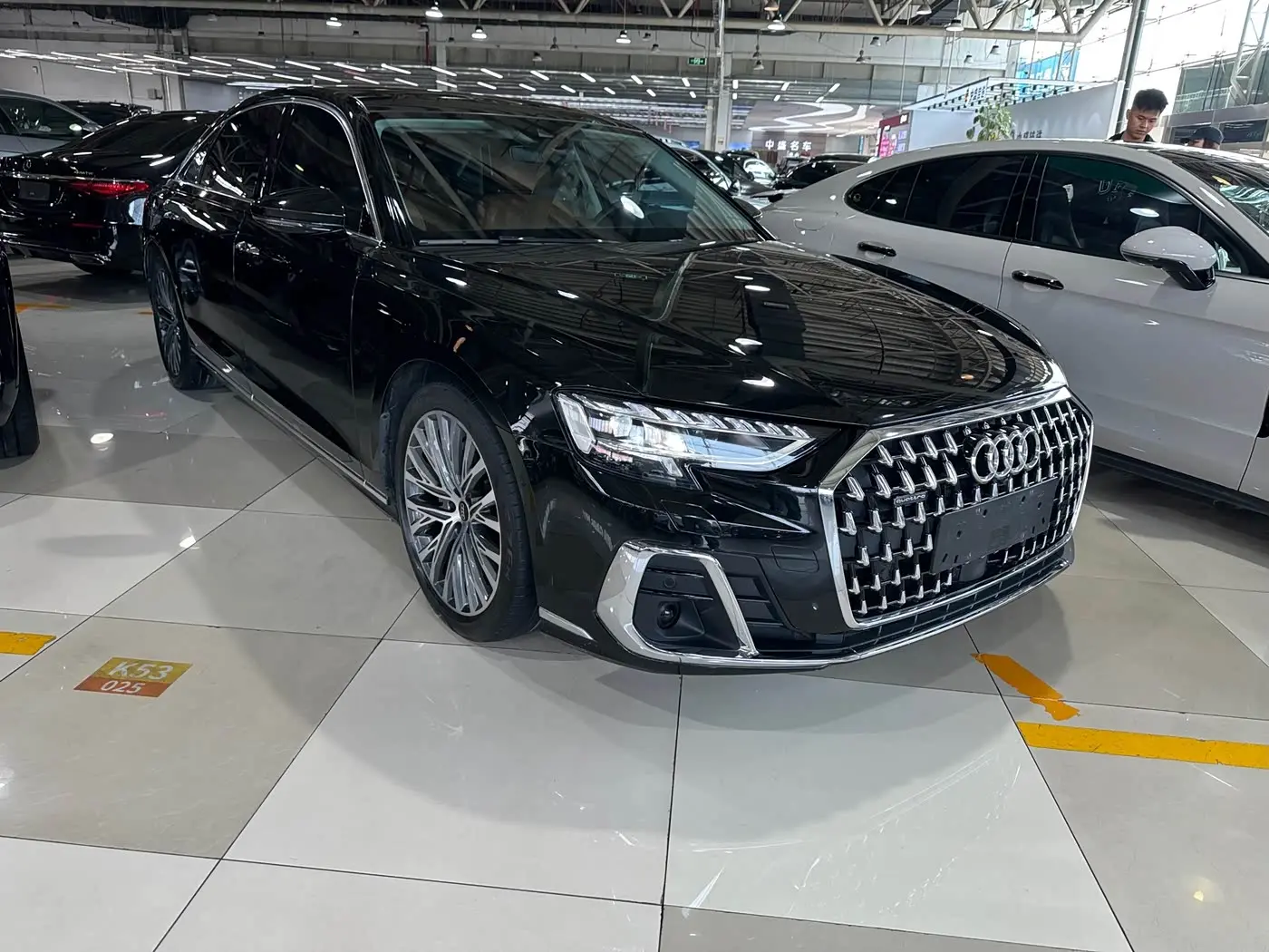 Audi A8 2024 — Photo 3/17