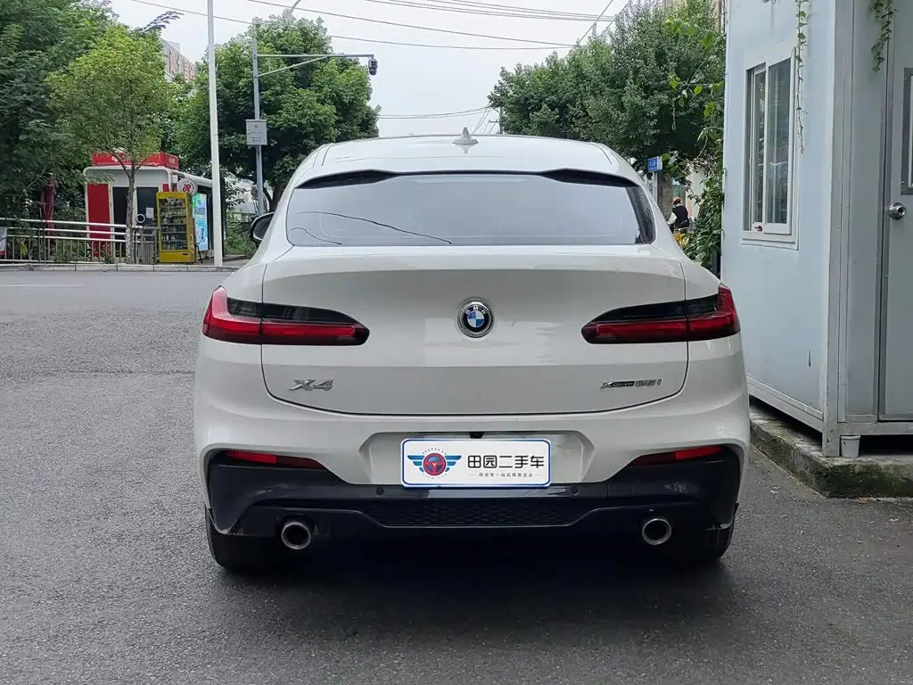 BMW X4 2021 — Фото 5/11