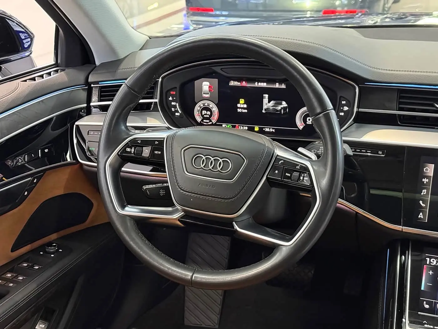 Audi A8 2024 — Photo 5/17
