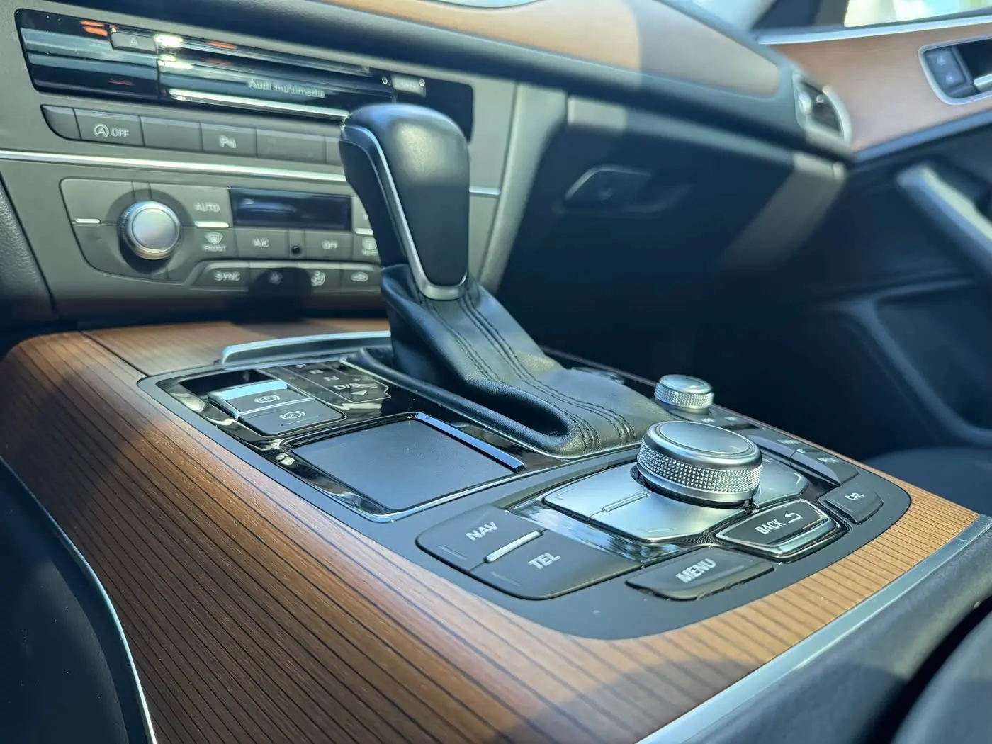 Audi A6L 2018 — Photo 9/9