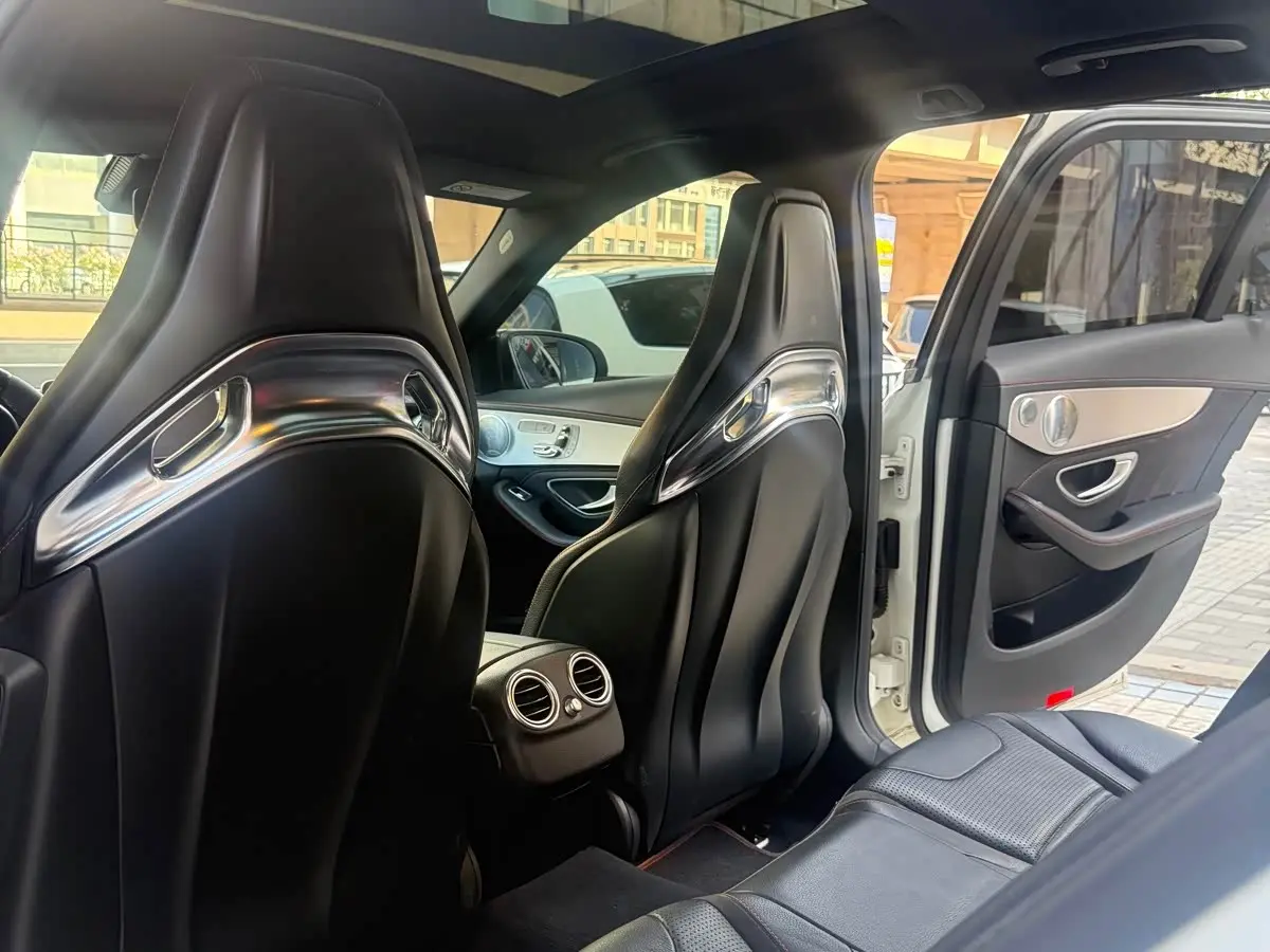 Mercedes-Benz C-Class AMG 2019 — Photo 8/12