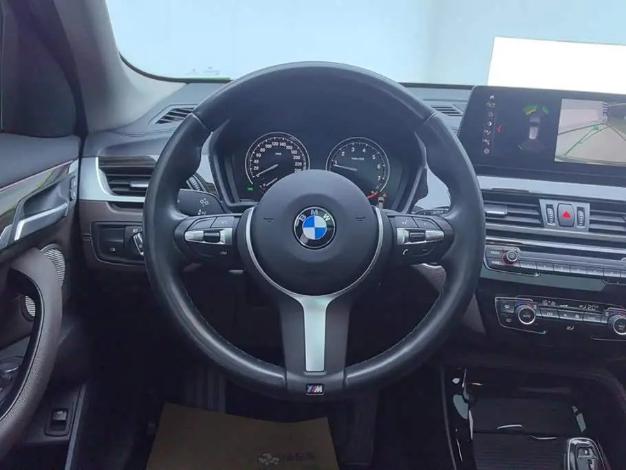 BMW X1 2022 — Фото 15/16