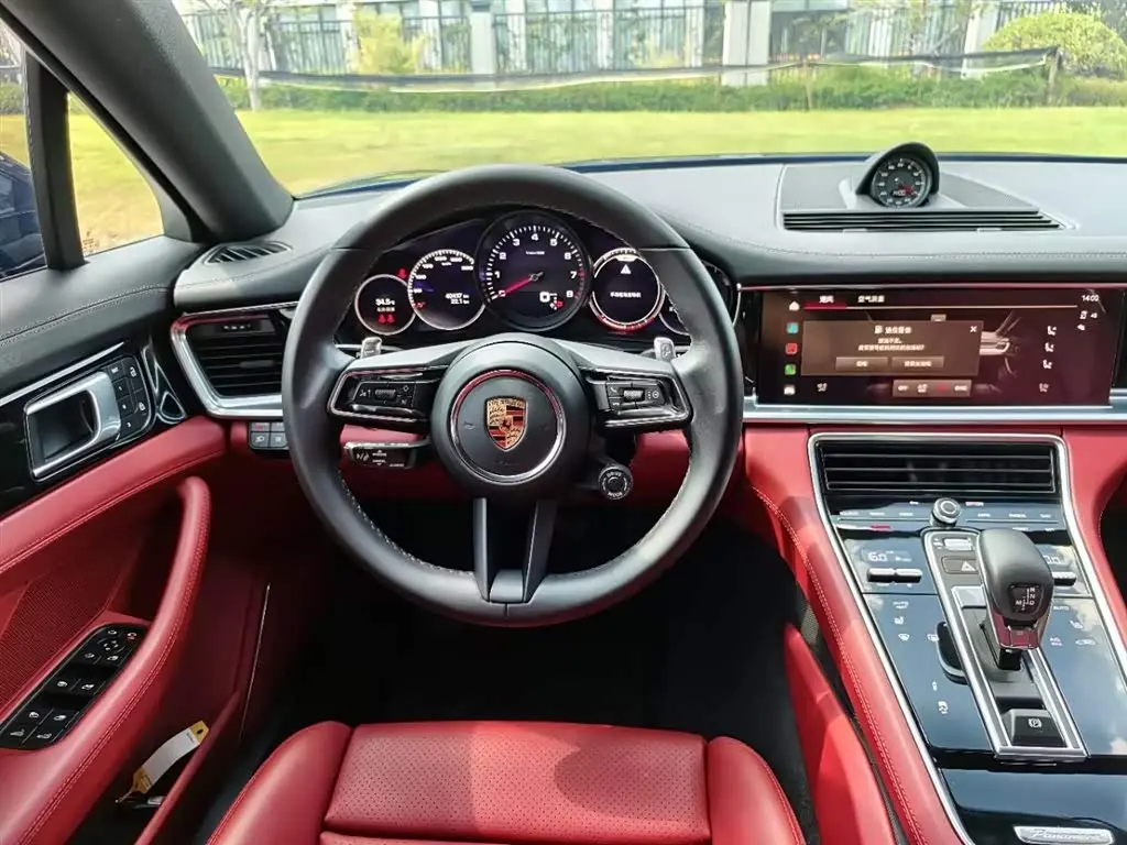 Porsche Panamera 2023 — ფოტო 7/10