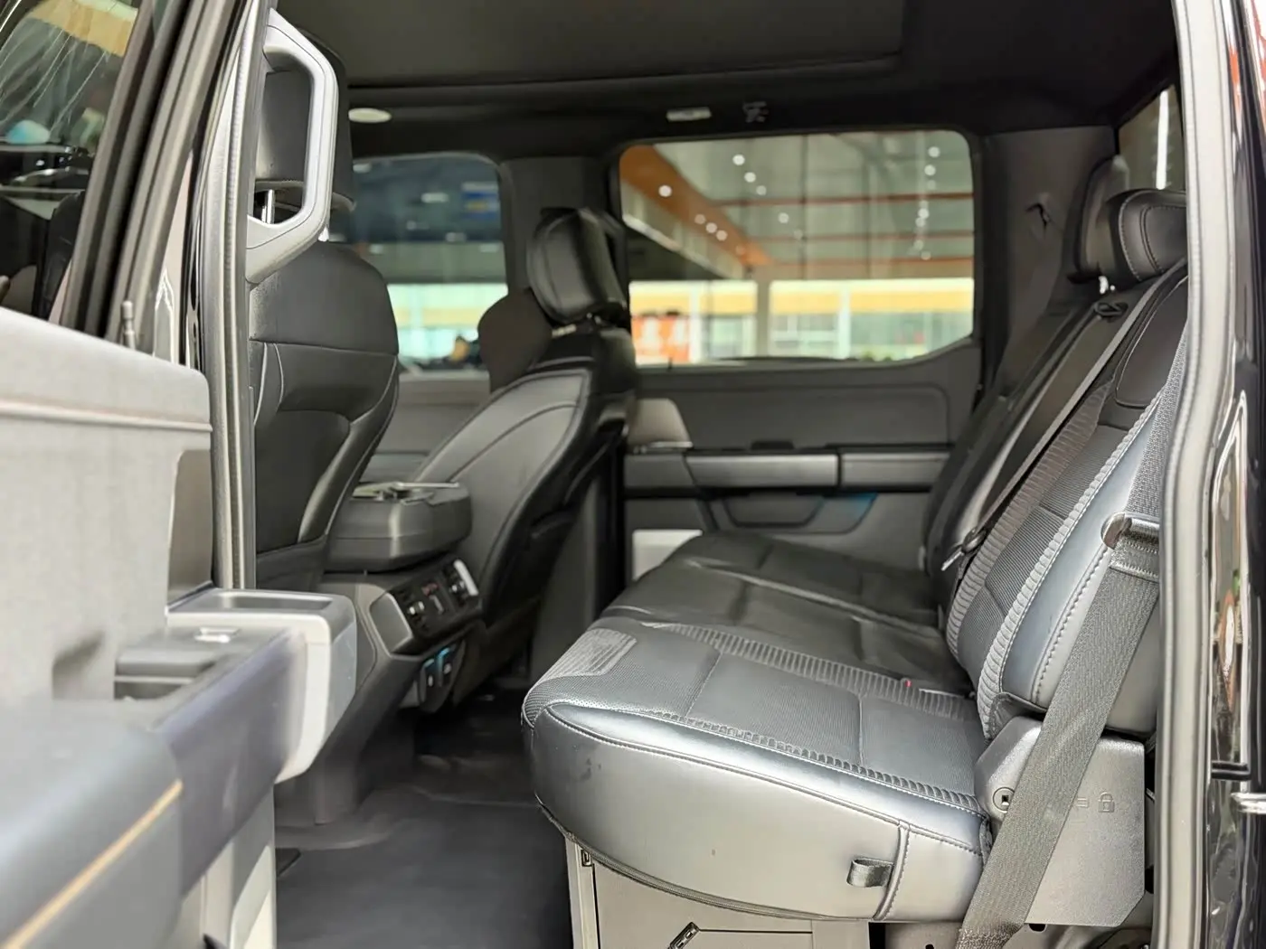 Ford F-150 Raptor 2023 — Photo 9/19