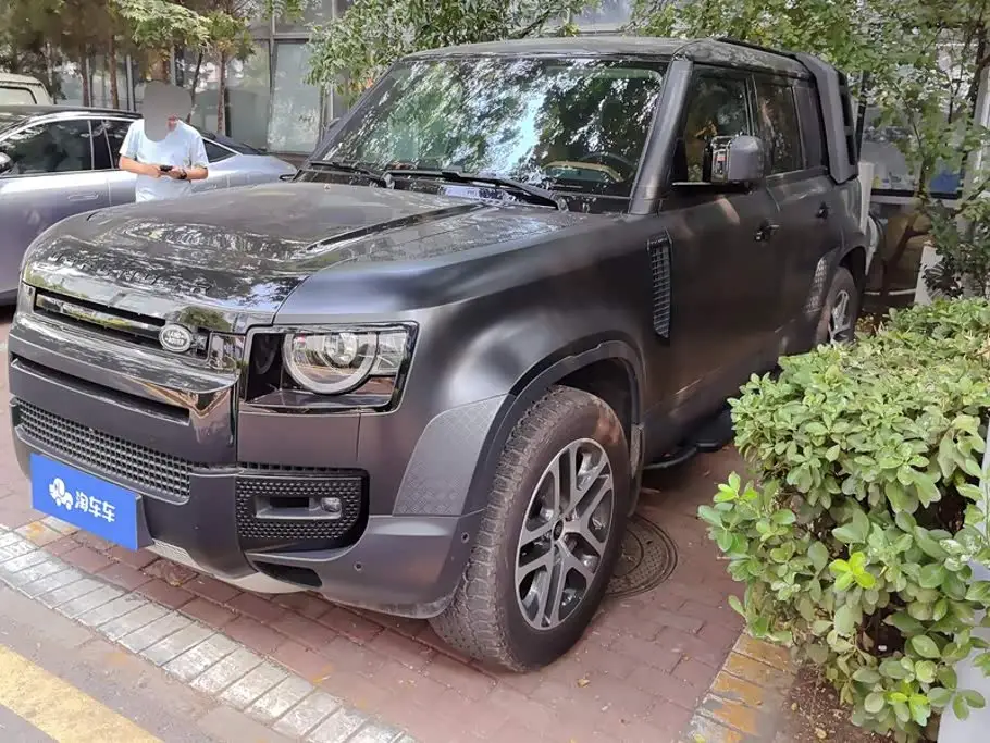 Land Rover Defender, 2024