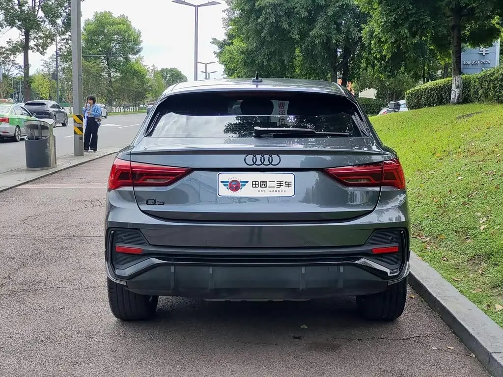 Audi Q3 Sportback 2024 — Фото 5/11