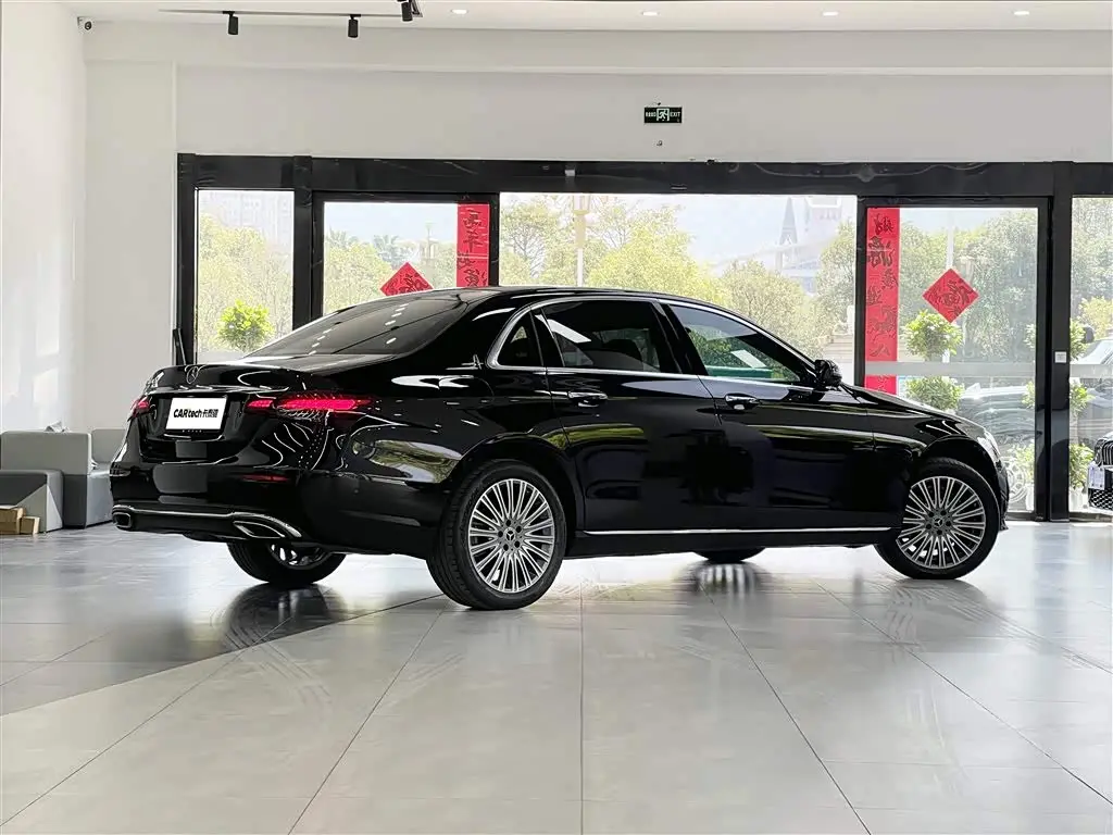 Mercedes-Benz E-Class 2023 — Şəkil 6/15