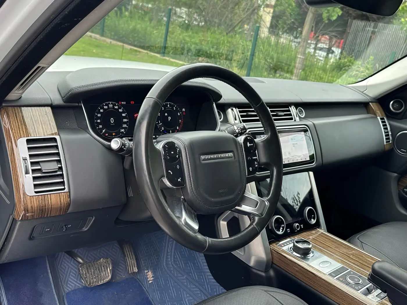 Land Rover Range Rover 2018 — Photo 9/19