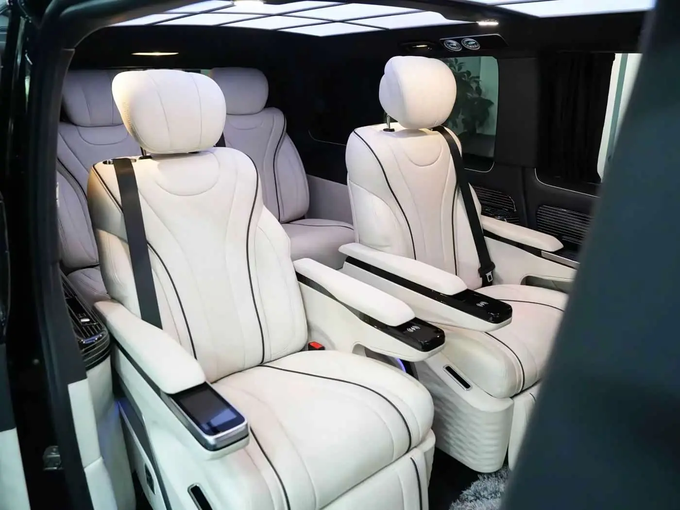 Mercedes-Benz Vito 2022 — Photo 20/20