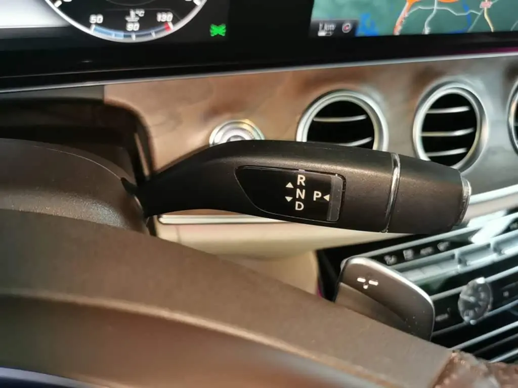 Mercedes-Benz E-Class 2017 — Фото 14/20