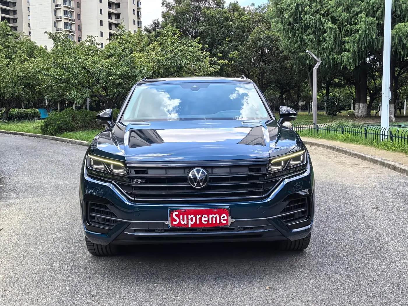 Volkswagen Touareg 2021 — Photo 2/14