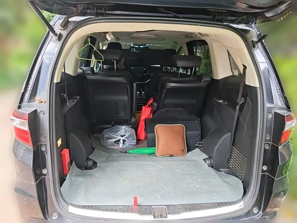 Honda Odyssey 2015 — Şəkil 10/20