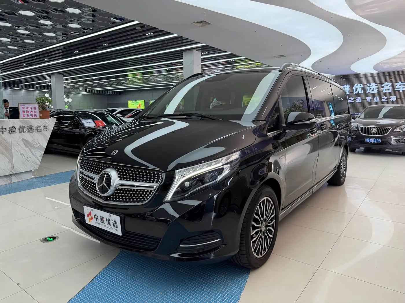 Mercedes-Benz V-Class 2020 — Şəkil 1/20