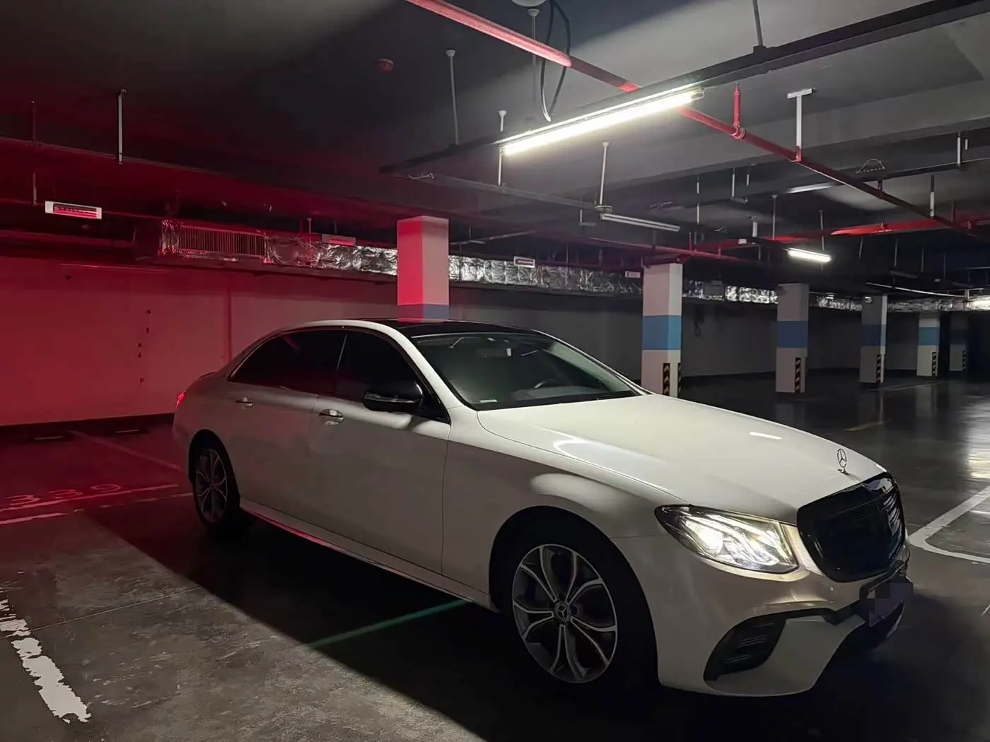 Mercedes-Benz E-Class 2019 — Photo 3/6