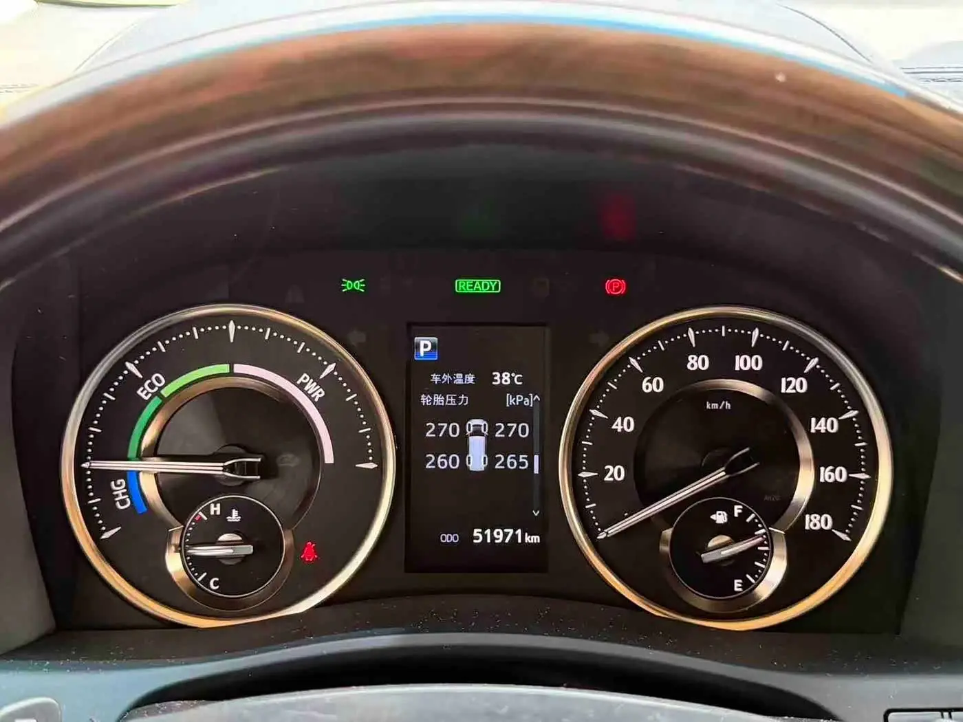 Toyota Alphard 2023 — Photo 4/9