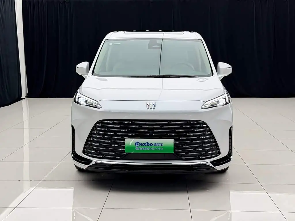Buick GL8 New Energy 2025 — Photo 2/17
