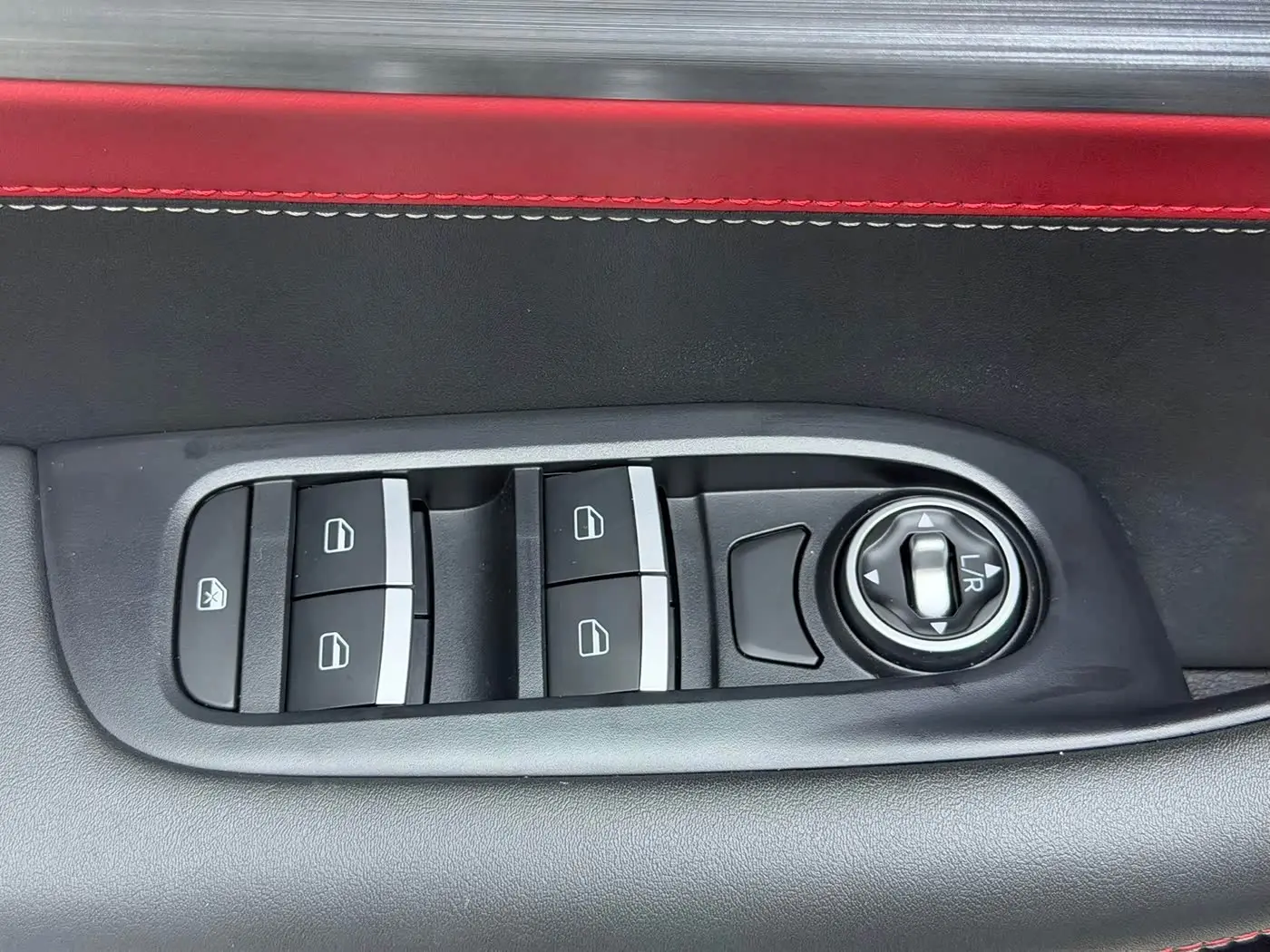 Chery Tiggo 7 2022 — Фото 7/20