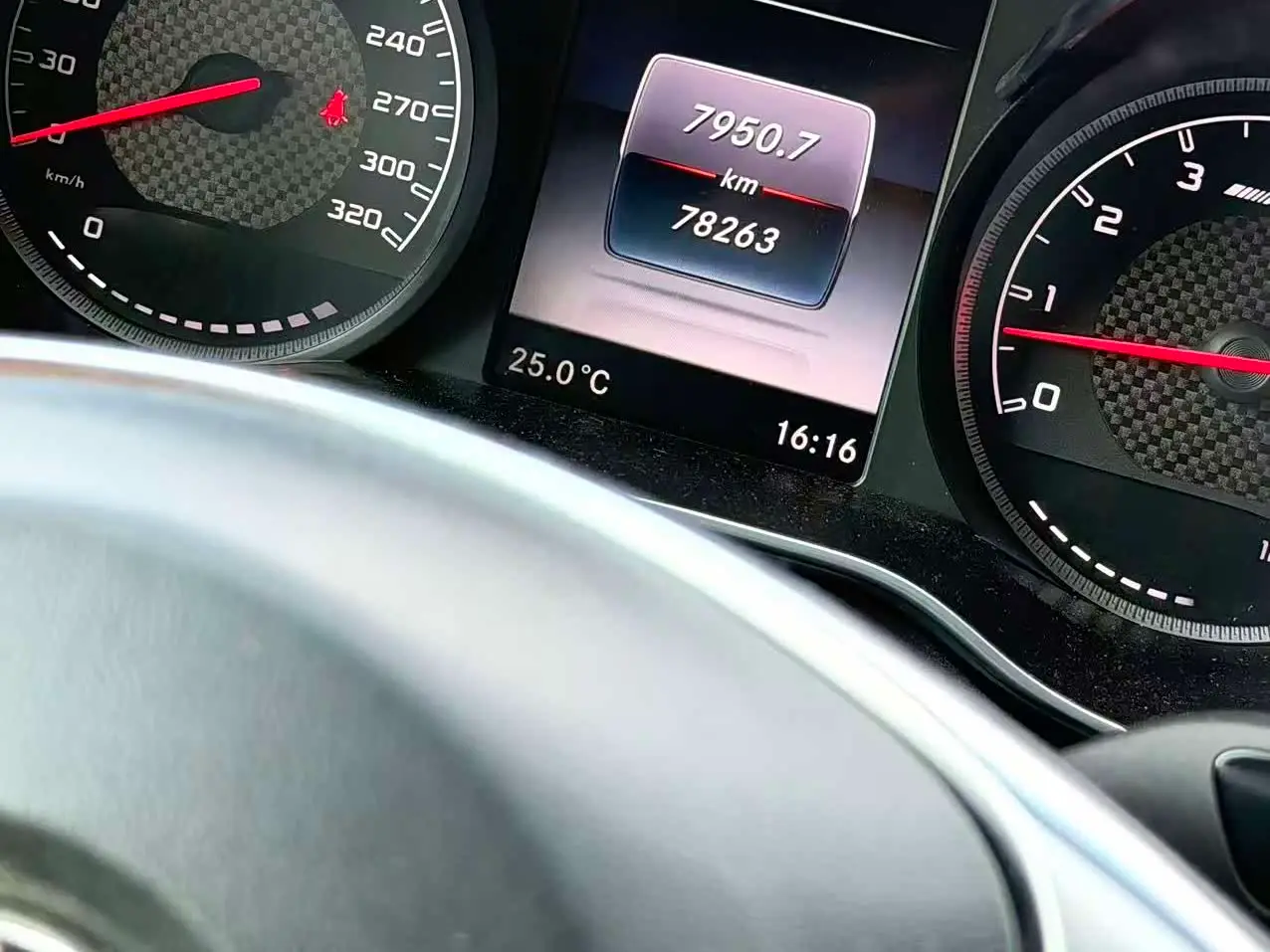 Mercedes-Benz C-Class AMG 2016 — Photo 14/16