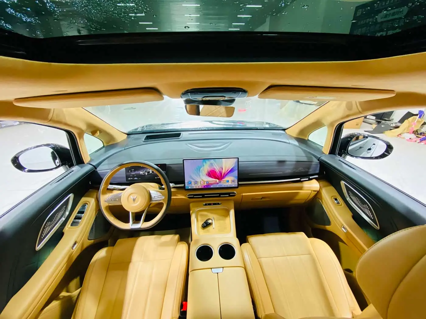 Voyah Auto Voyah Dreamer 2025 — Photo 9/20
